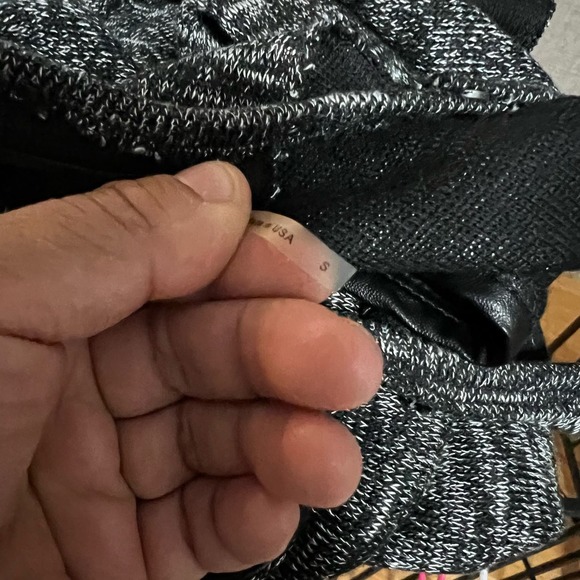 Heather‎ women’s black tank size small - Picture 5 of 6